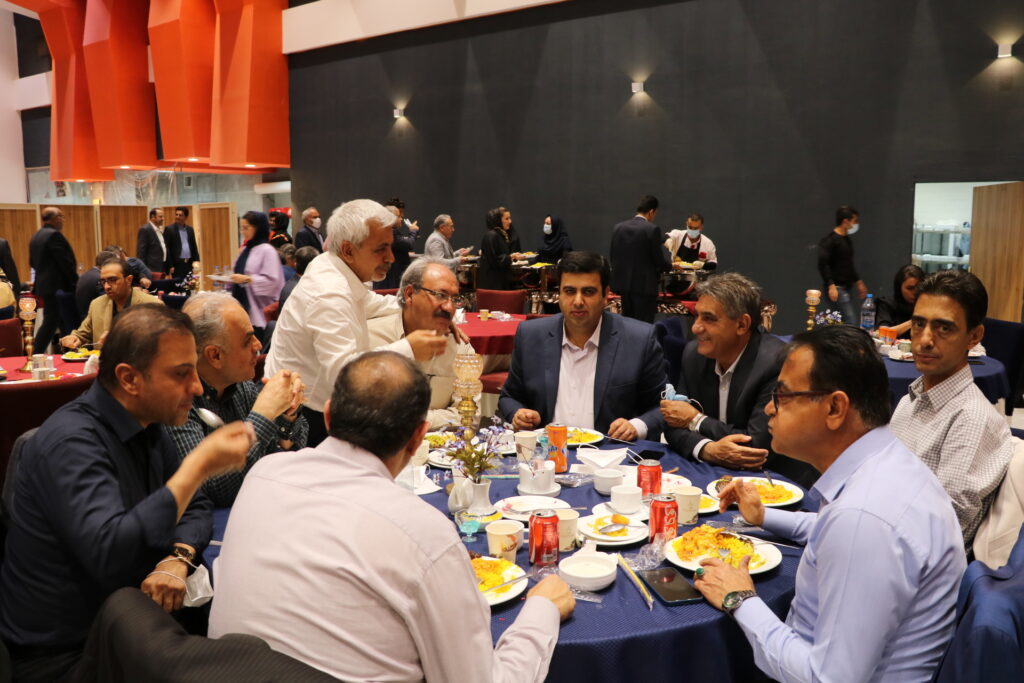 برگزاری نشست هم اندیشی و ضیافت افطاری به میزبانی خانه صنعت،معدن و تجارت استان فارس